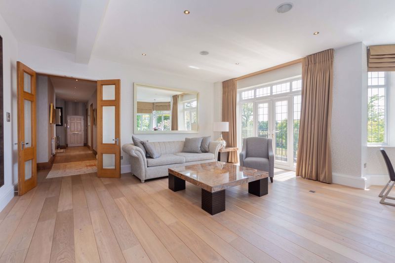 Additional image 9 of 3 bed flat to rentPriory Road, Ascot SL5
