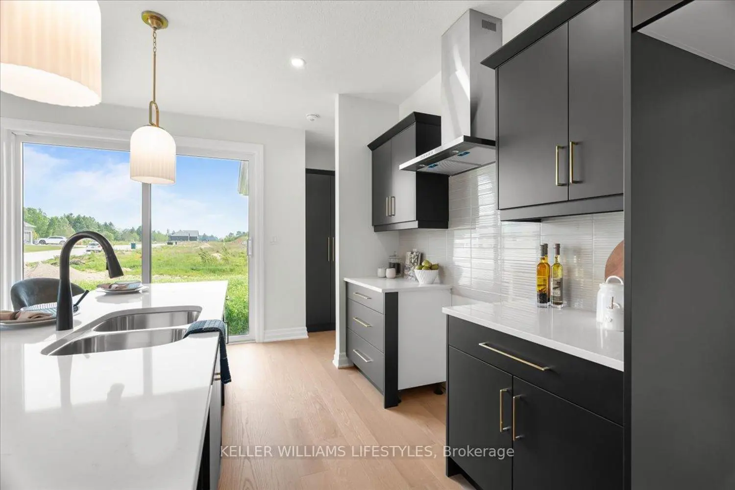 Additional image 7 of 39 East Glen Drive