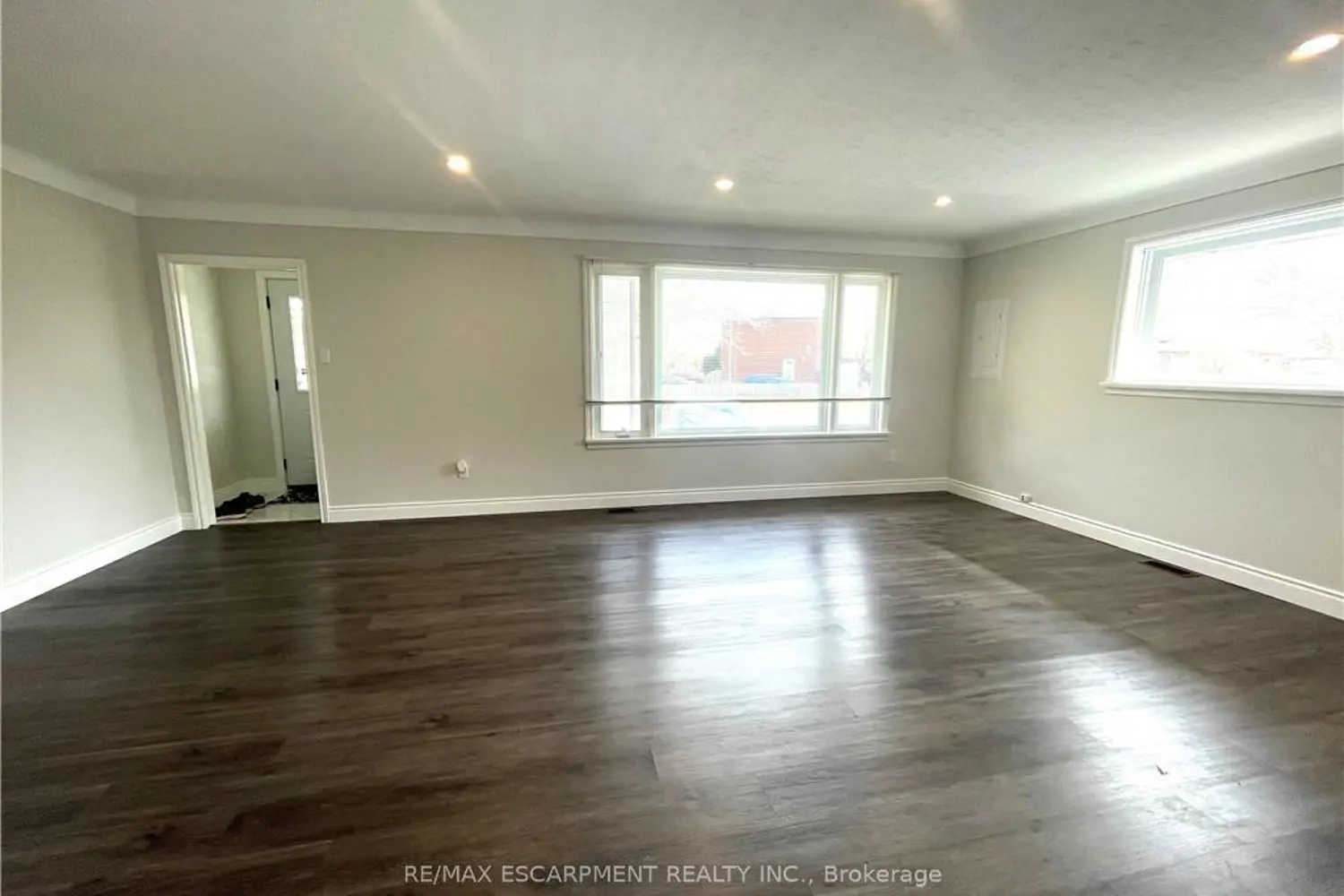 Additional image 7 of 557 Lake Street