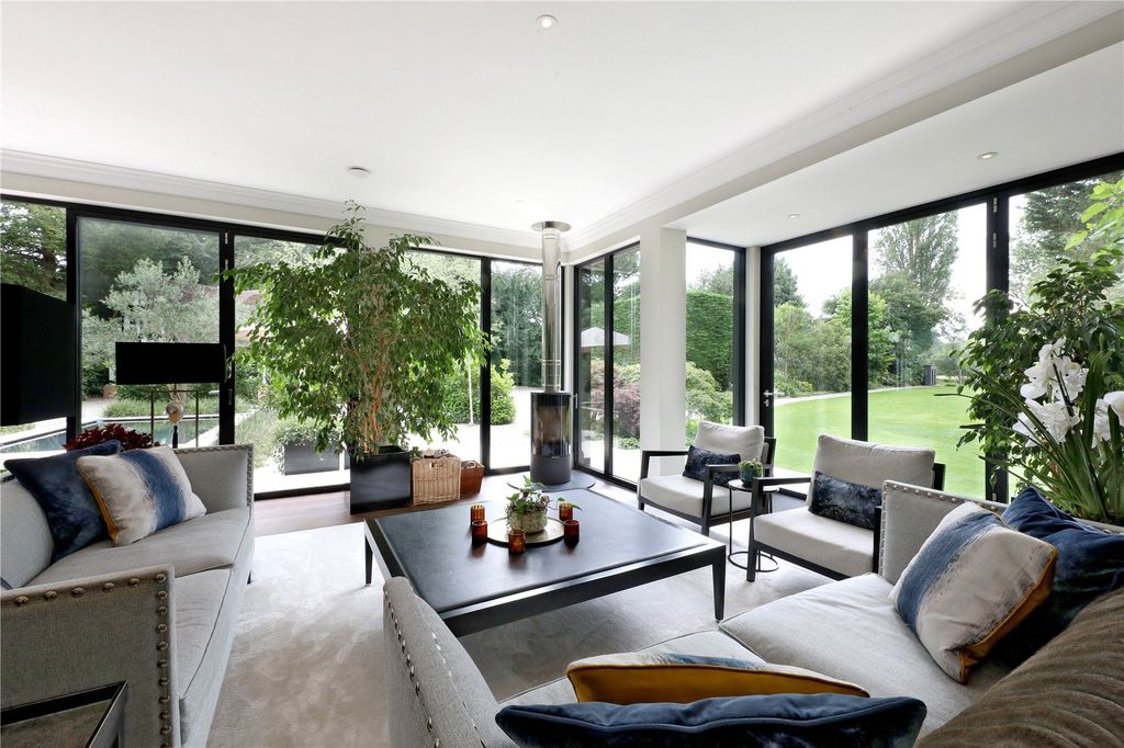 Additional image 4 of 7 bed detached house to rentRiversdale, Bourne End, Buckinghamshire SL8