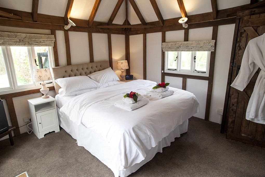 Additional image 6 of 4 bed detached house to rentSouthend, Henley-On-Thames, Oxfordshire RG9