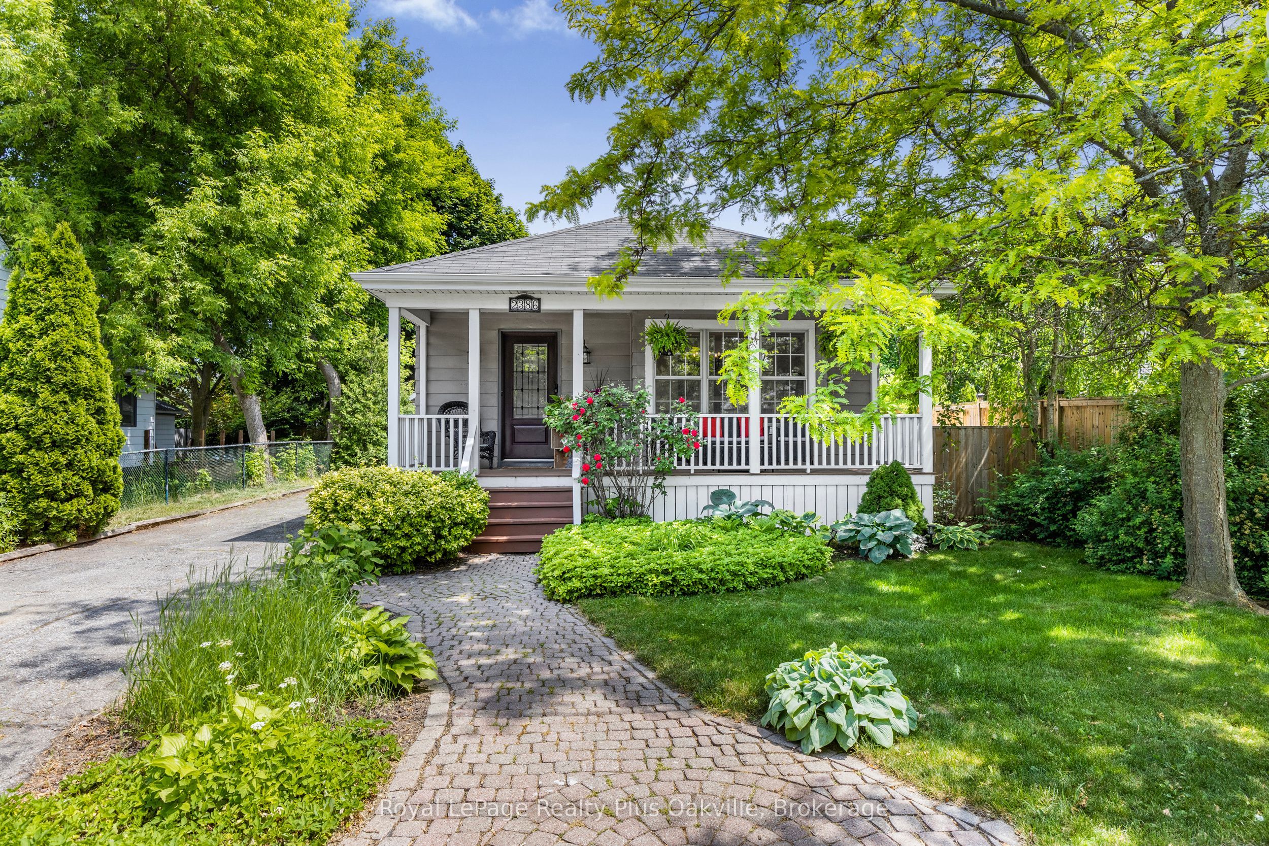 Additional image 3 of 2386 Rebecca Street, Oakville, ON, L6L 2A9