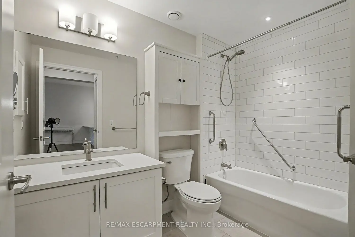 Additional image 7 of 39 Sister Varga Terrace 006