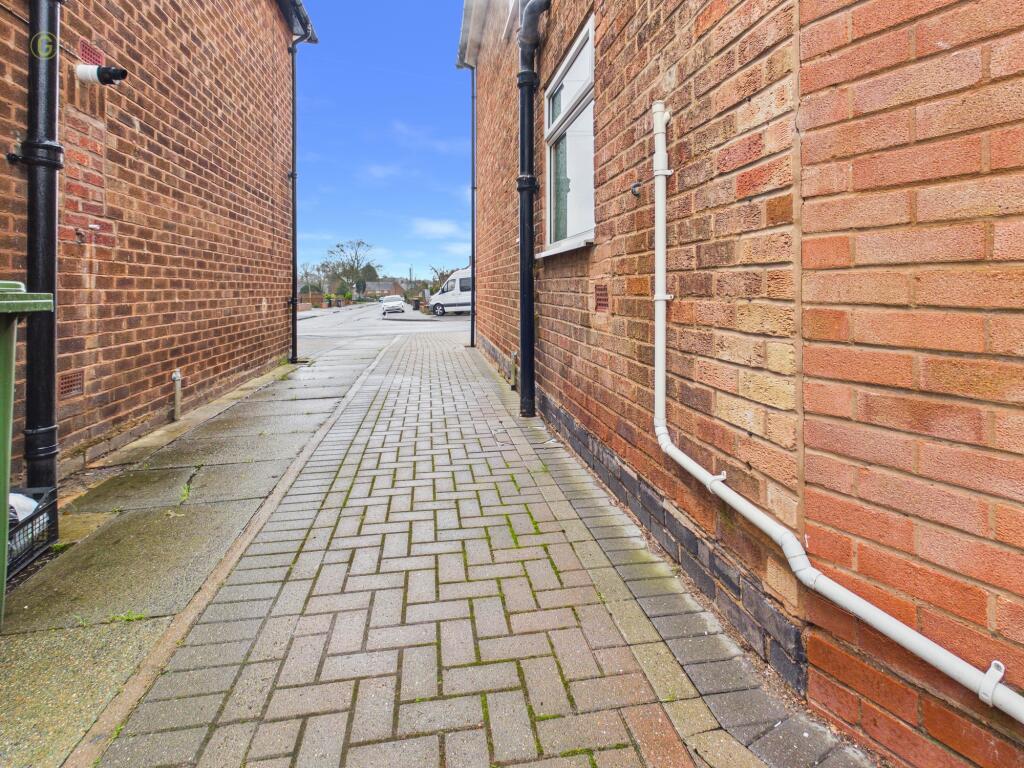 Additional image 36 of Meriden Drive, Kingshurst, B37