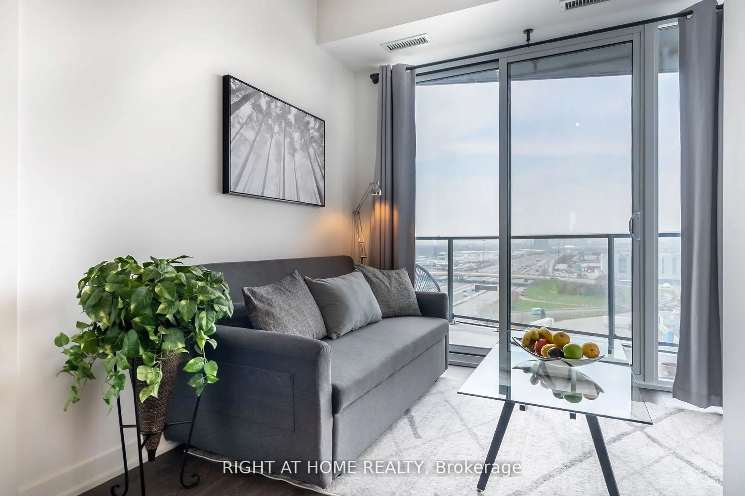 Additional image 3 of 36 Zorra Street 1101
