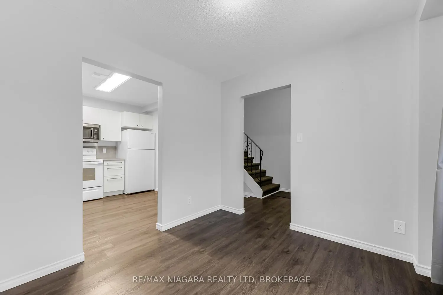 Additional image 6 of 100 Brownleigh Avenue 244