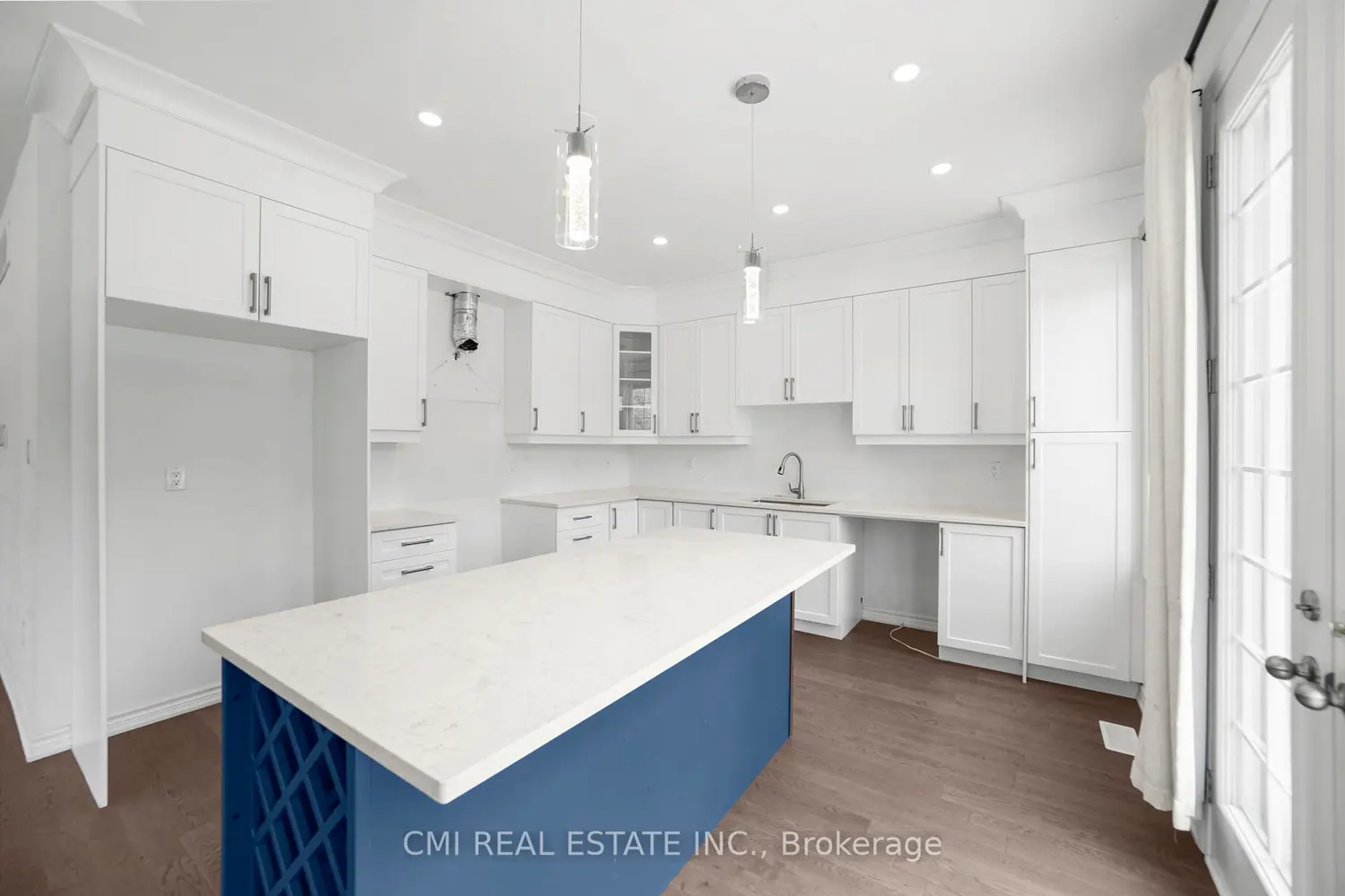 Additional image 10 of 3205 Mosley Street