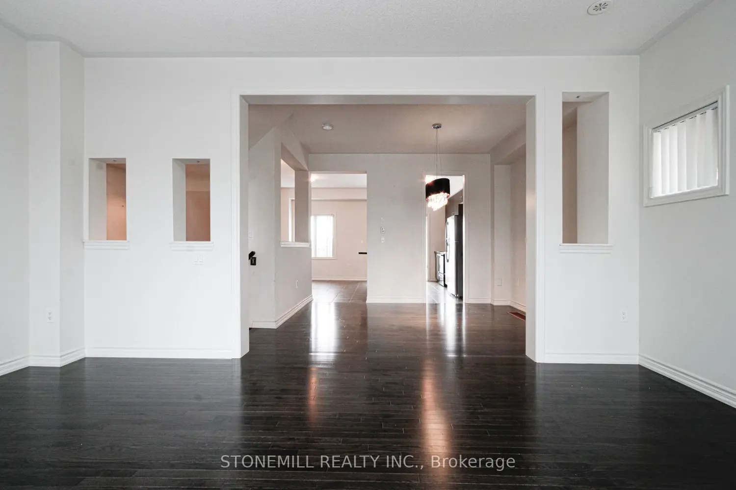 Additional image 9 of 3130 Boxford Crescent 5