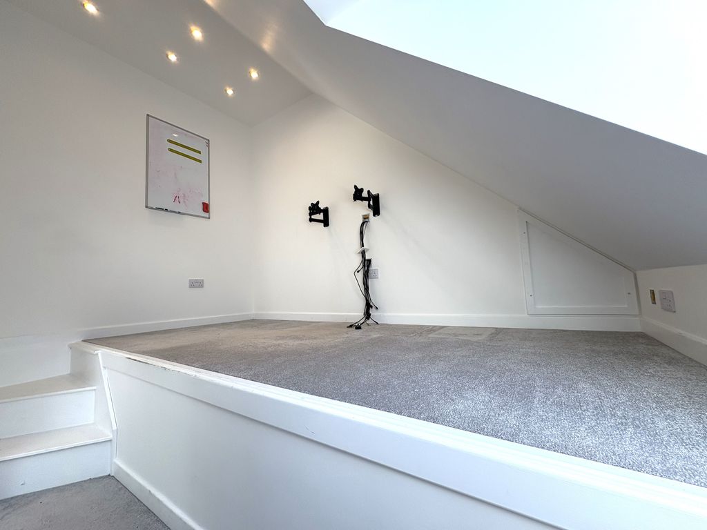Additional image 16 of 6 bed detached house to rentKing's Gate, The West End, Aberdeen AB15