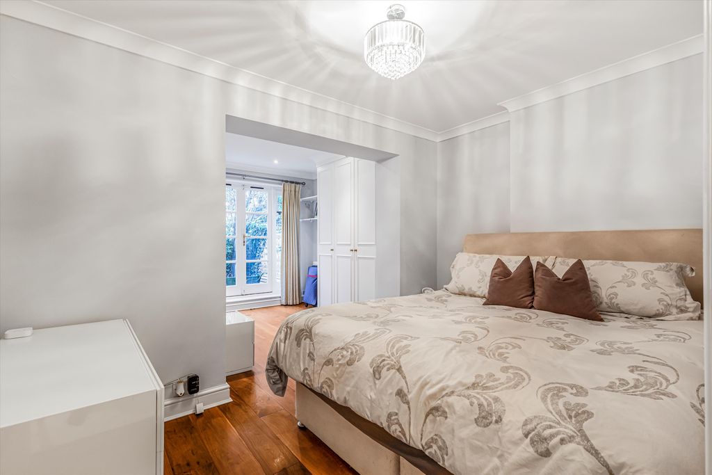 Additional image 8 of 3 bed flat to rentFriars Stile Road, Richmond TW10
