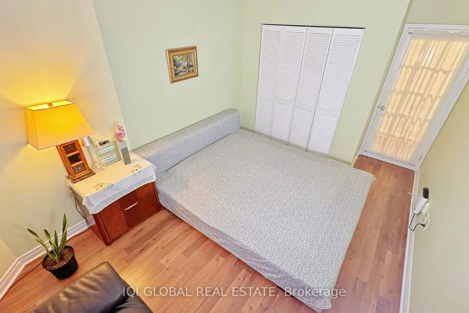 Additional image 7 of 2511 Lakeshore Road 109