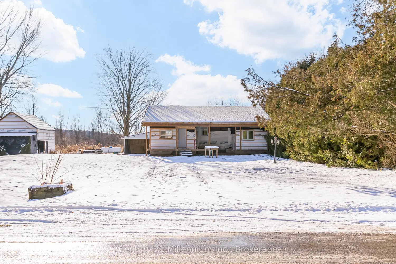 Additional image 5 of 303240 33 Side Road