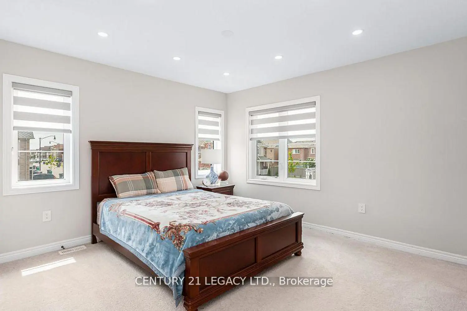 Additional image 19 of 35 Farringdon Crescent