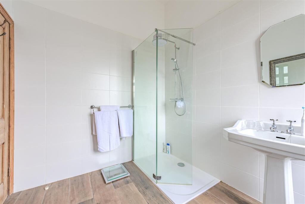 Additional image 25 of Station Road, Coleshill, B46