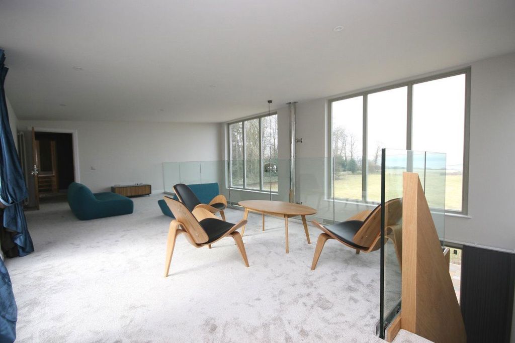 Additional image 11 of 6 bed detached house to rentLauriston Farm Road, Edinburgh EH4