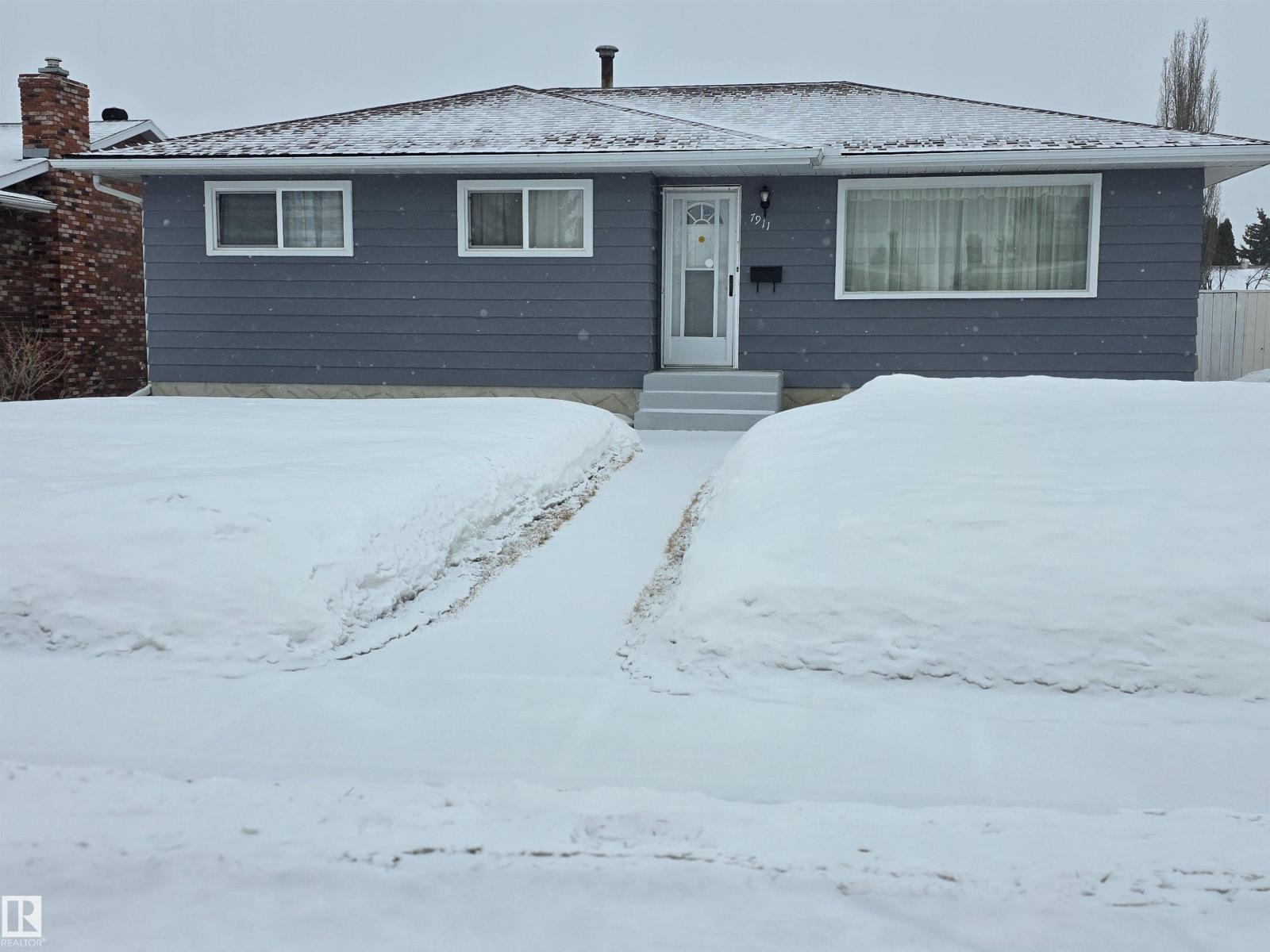 Additional image 4 of 7911 145 Avenue NW, Edmonton, AB, T5C2S8