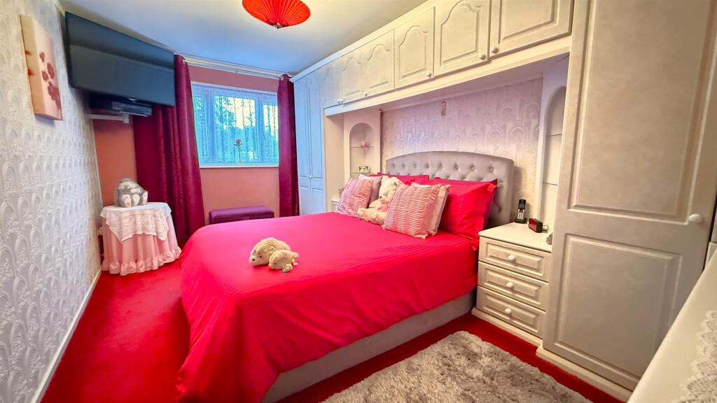 Additional image 5 of Low Thatch, Birmingham