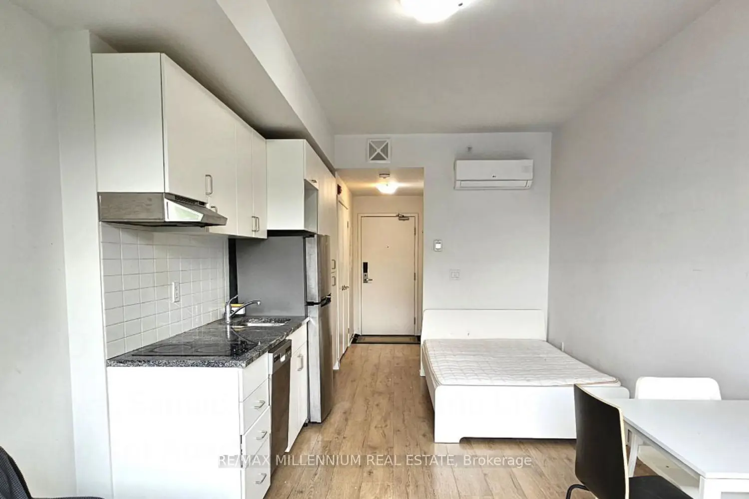 Additional image 8 of 1800 Simcoe Street 208