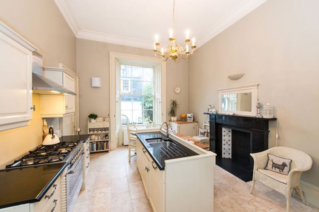 Additional image 3 of 4 bed town house to rentAlva Street, West End, Edinburgh EH2