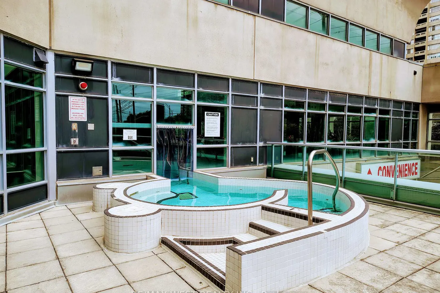 Additional image 14 of 1 Elm Drive 1301