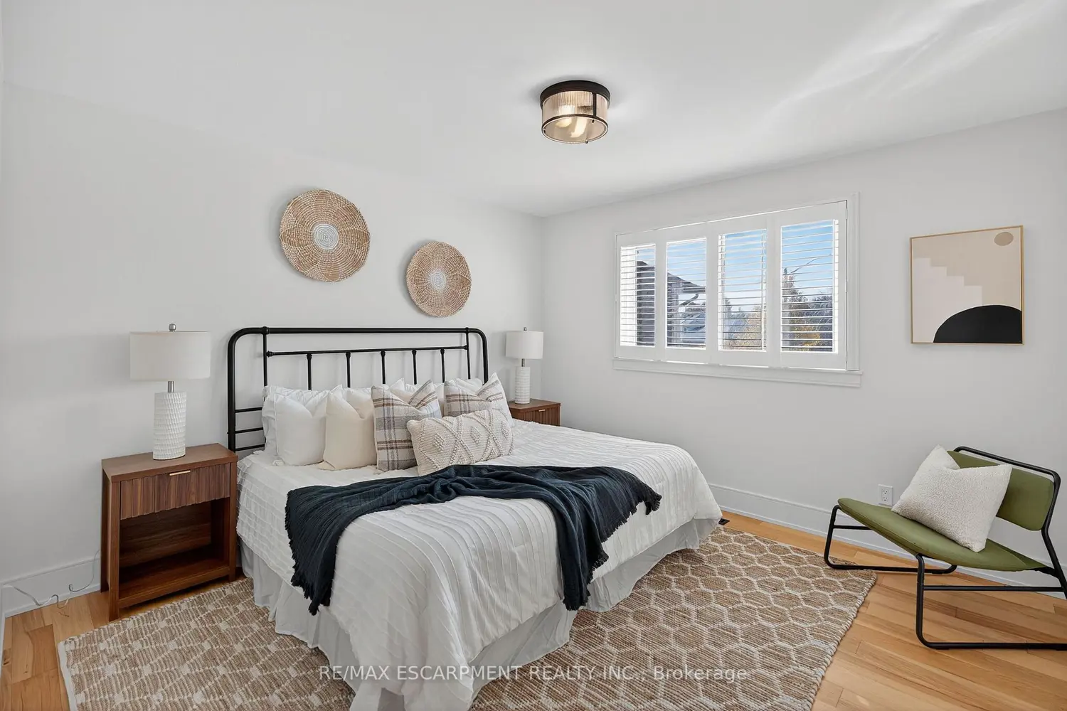 Additional image 7 of 2347 Tweedsmuir Court