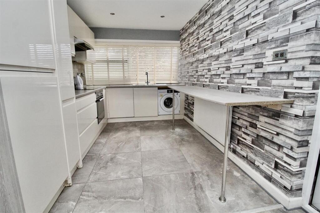 Additional image 4 of Hilleys Croft, Fordbridge, Birmingham