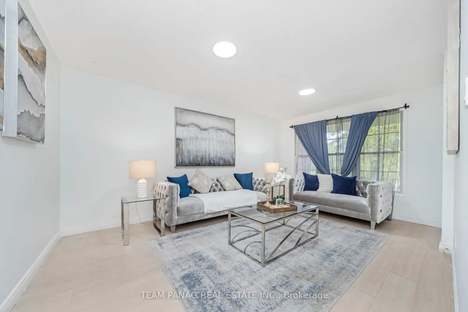 Additional image 3 of 6 Coronation Circle