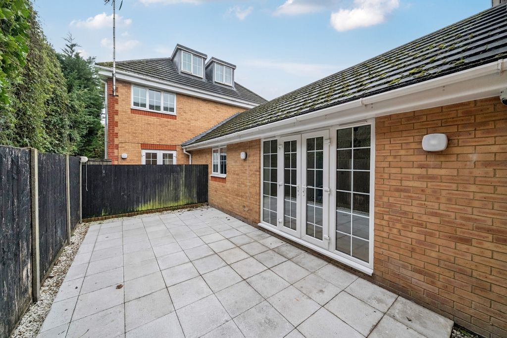 Additional image 6 of 1 bed terraced house to rentEden Place, Sunningdale, Ascot SL5