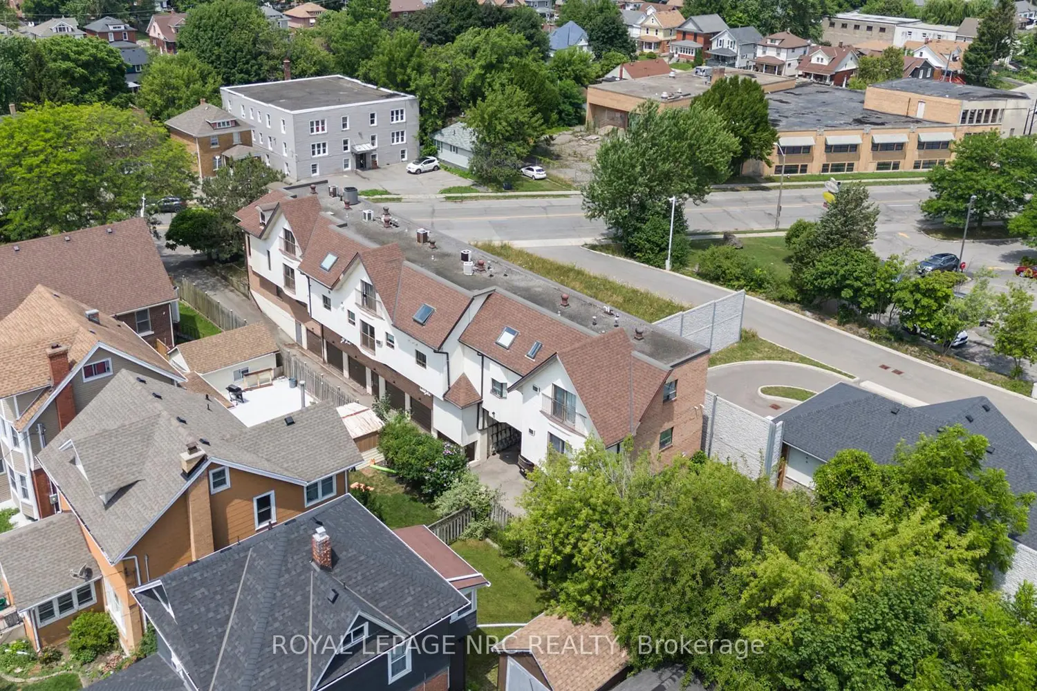 Additional image 18 of 4872 Valley Way 203