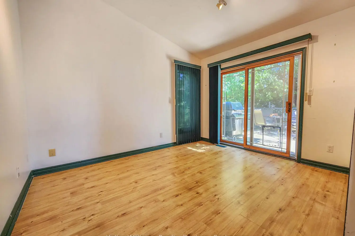 Additional image 9 of 37 Reid's Pt Rd