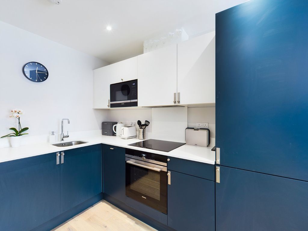 Additional image 3 of 1 bed flat to rentNexus, Gogmore Lane, Chertsey, Surrey KT16