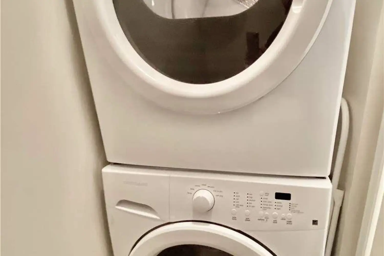 Additional image 11 of 7373 Martin Grove Road 614