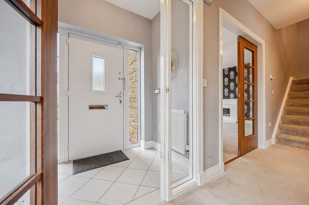 Additional image 18 of 5 bed detached house to rentDalgleish Drive, Bearsden, Glasgow G61