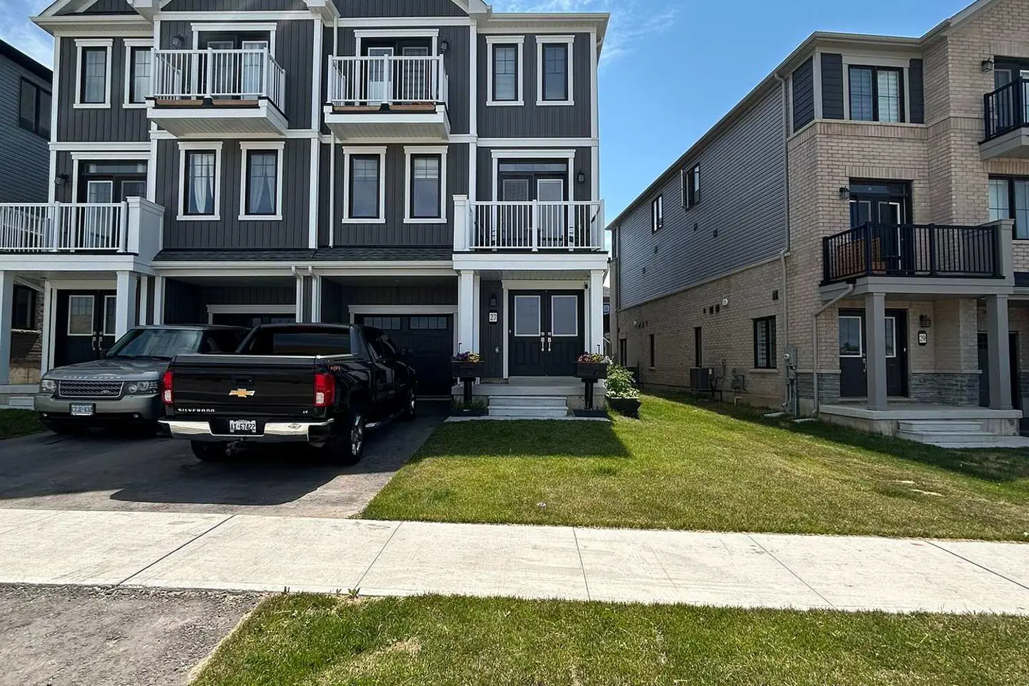 27 Central Market Drive