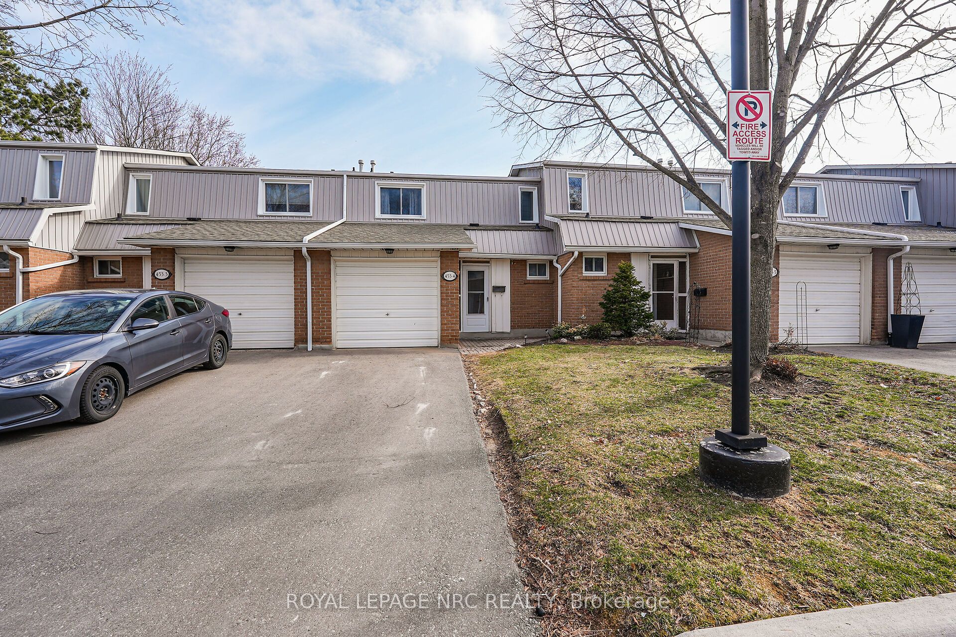 Additional image 2 of 4-453 Woodview Road, Burlington, ON, L7N 2Z9