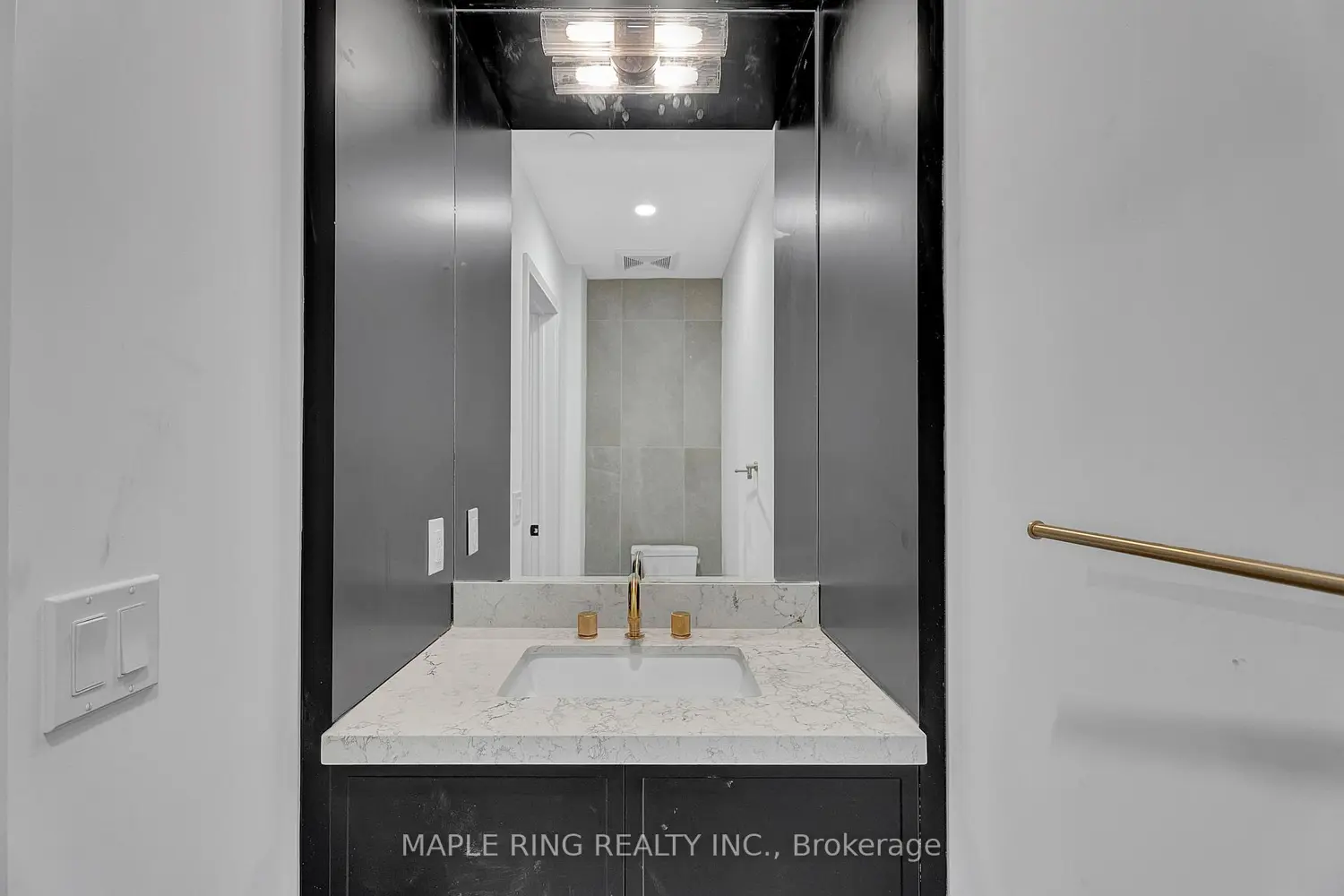 Additional image 11 of 2485 Taunton Road 118