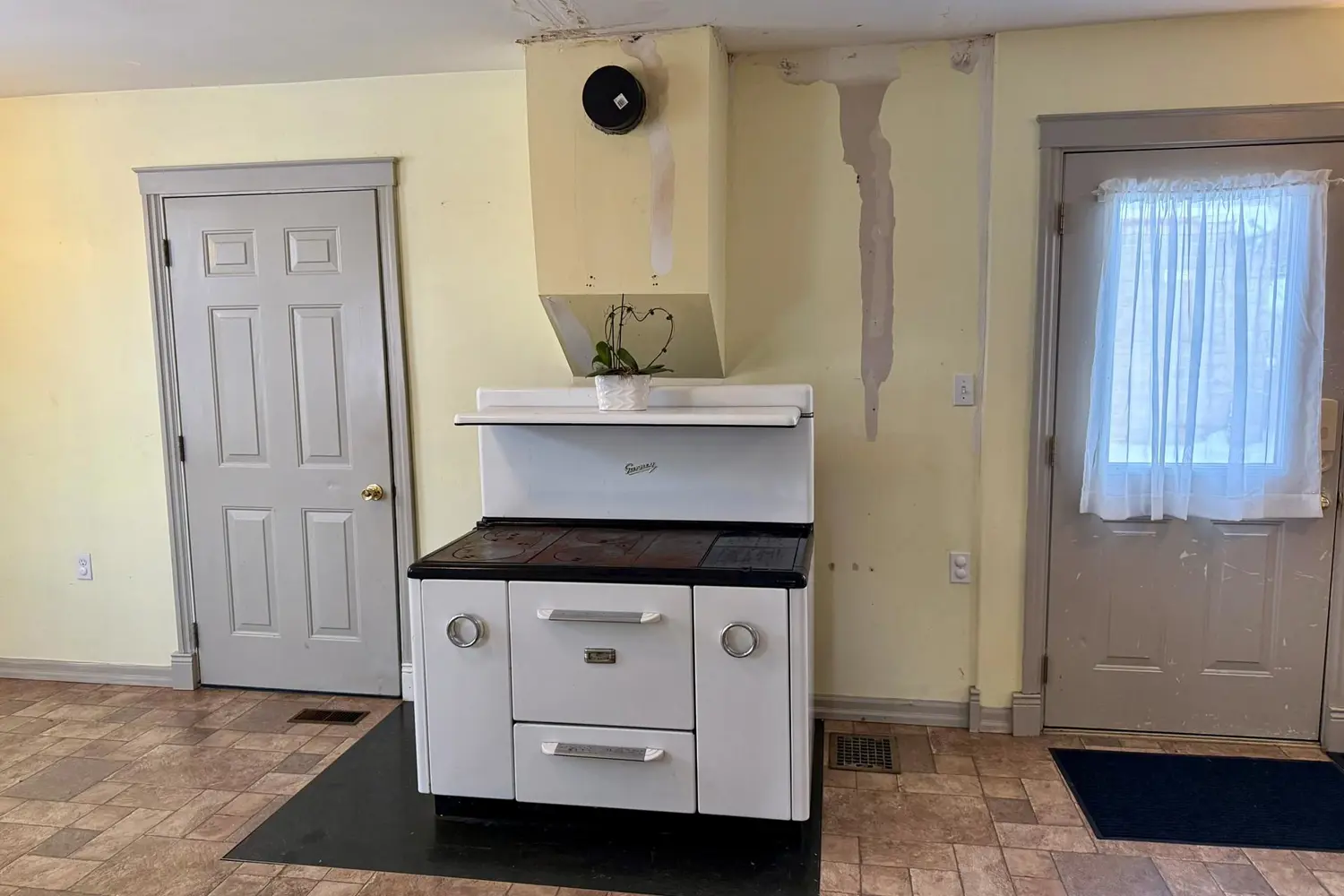 Additional image 3 of 378 11Th Street