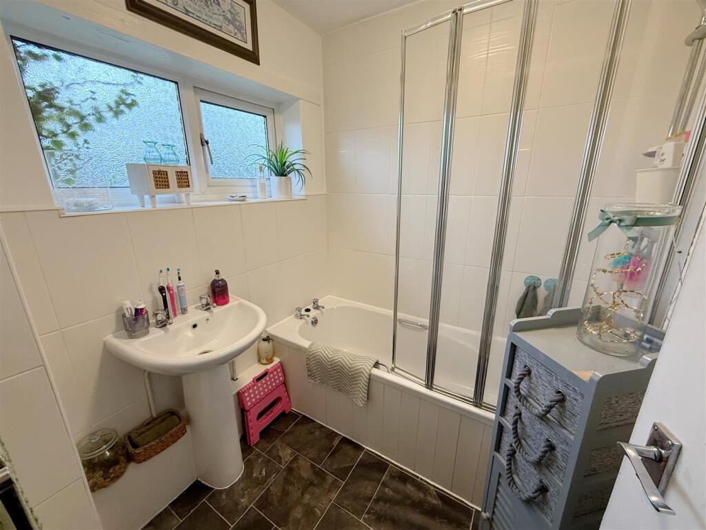 Additional image 8 of Arrow Crescent, Alcester