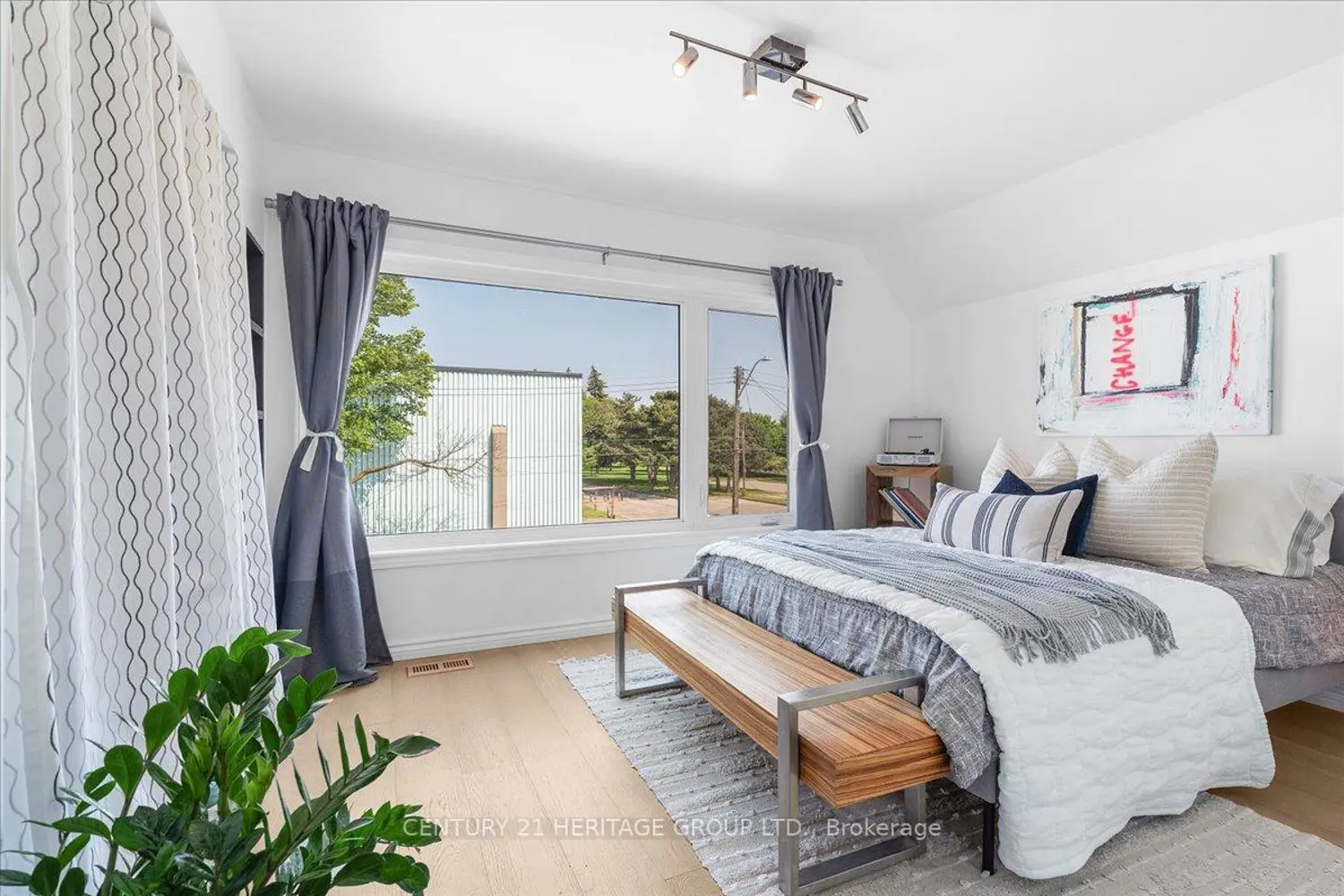 Additional image 13 of 575 Mary Street