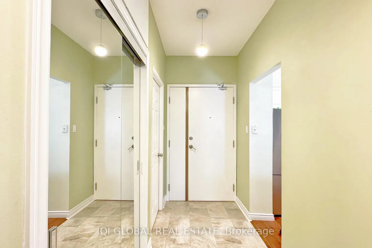 Additional image 6 of 2511 Lakeshore Road 109