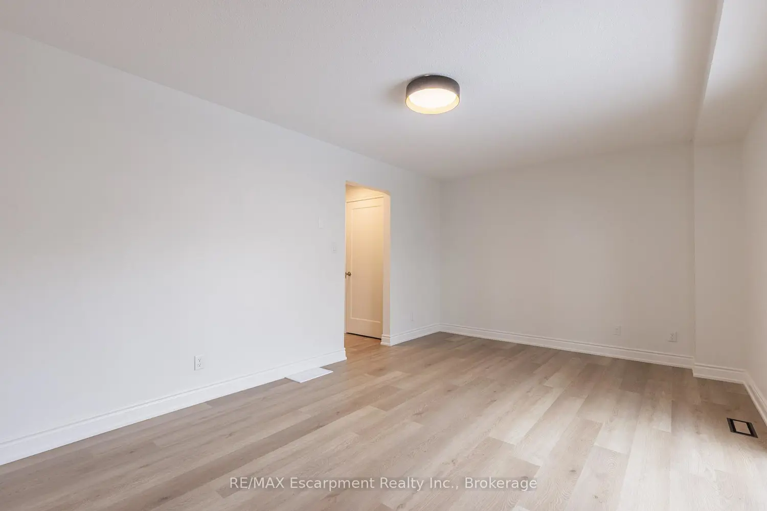 Additional image 12 of 100 Brownleigh Avenue 288