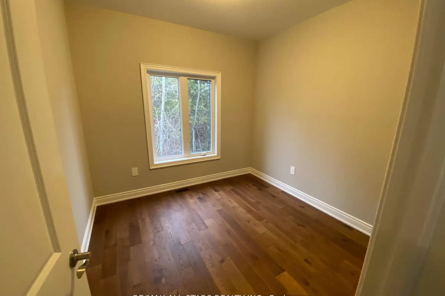 Additional image 8 of 38 Shelson Place