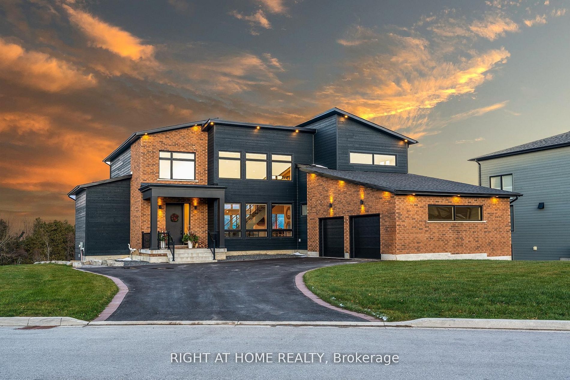 101 Sladden Court, Blue Mountains, ON, N0H 2P0