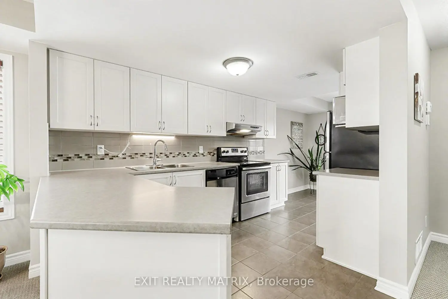 Additional image 9 of 1124 Docteur Corbeil Boulevard 2