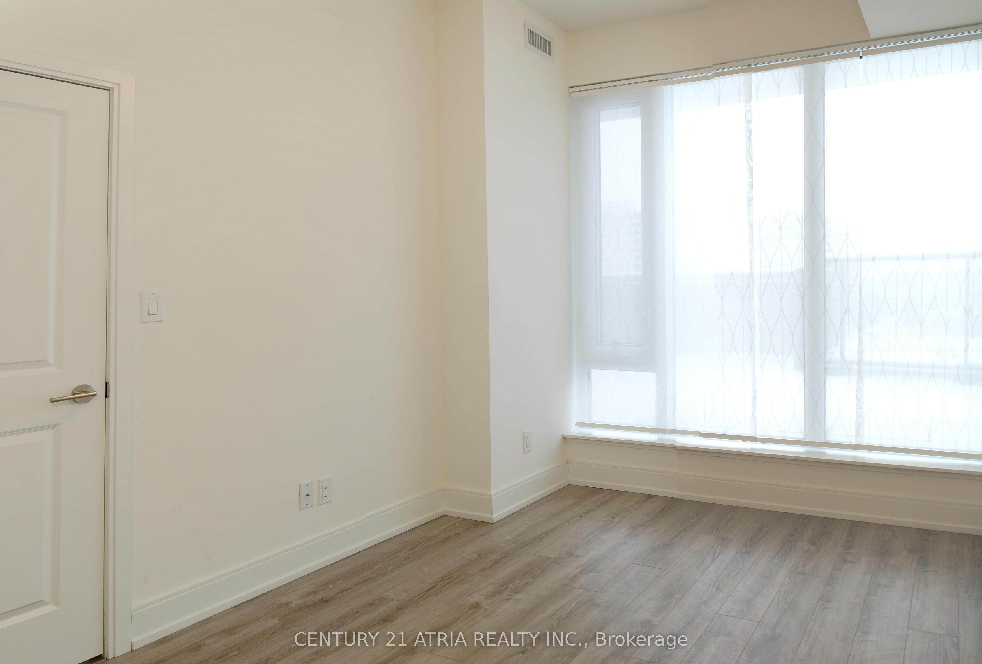Additional image 4 of 612B-9600 Yonge Street, Richmond Hill, ON, L4C 0X3