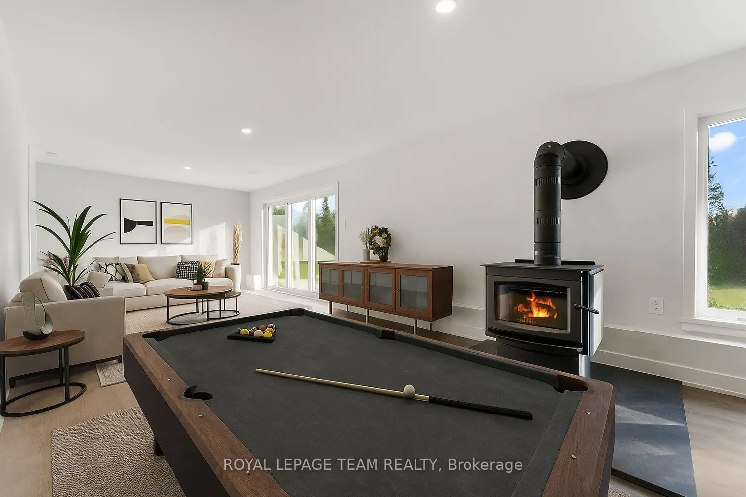 Additional image 15 of 44 Morning Flight Court