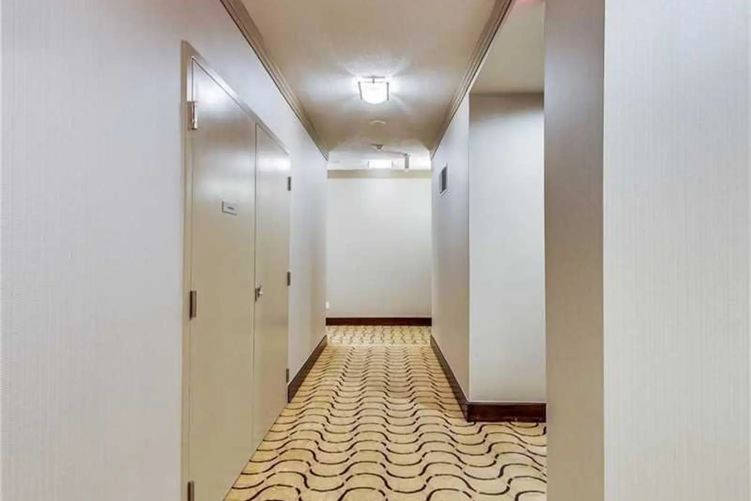 Additional image 15 of 100 Harrison Garden Boulevard 720