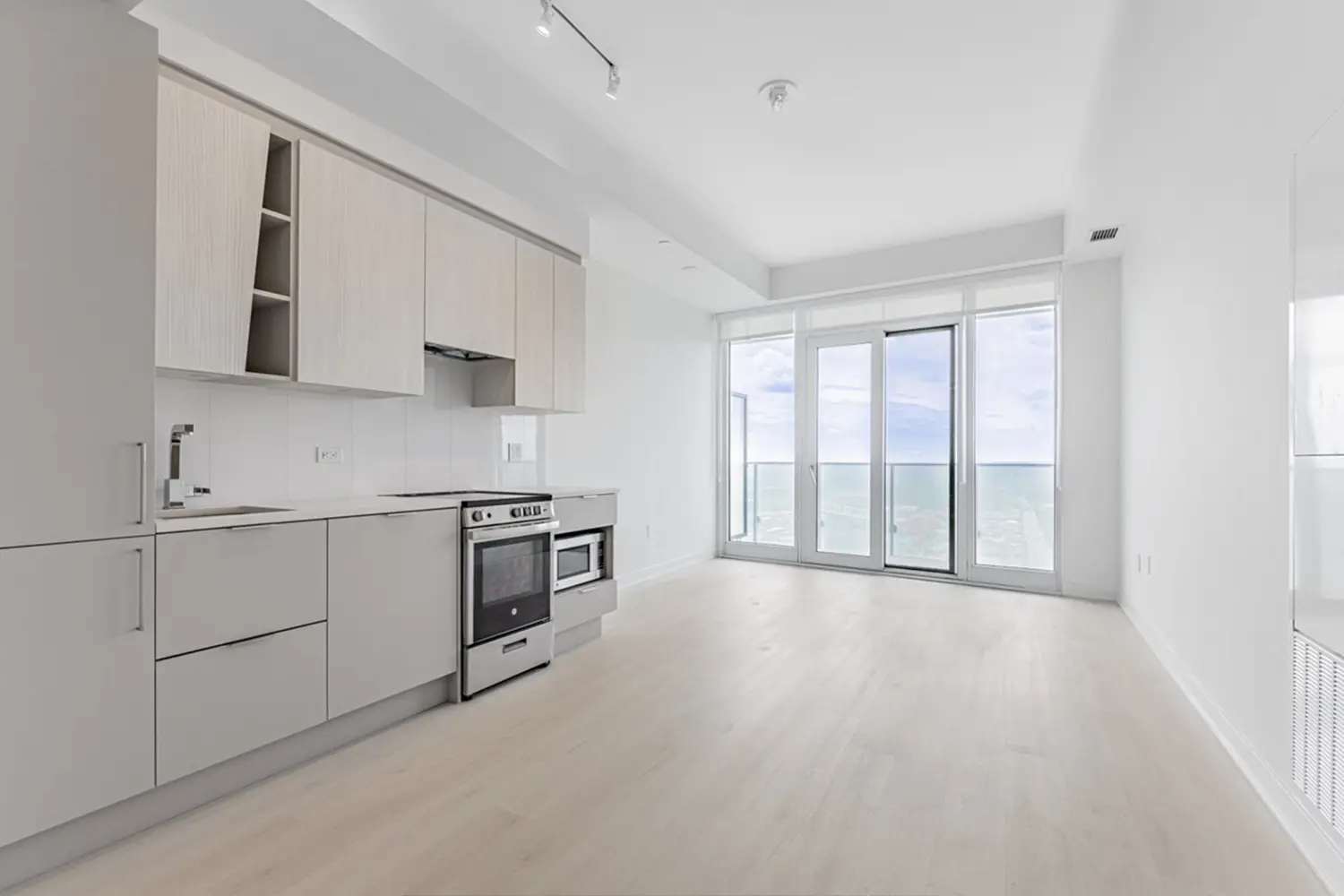 Additional image 6 of 3900 Confederation Parkway 5806