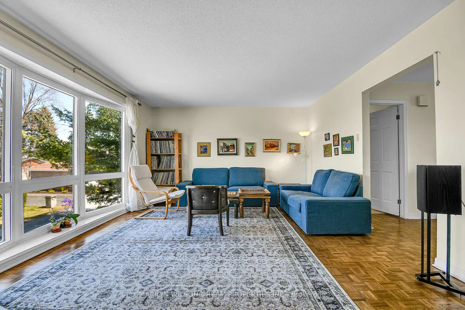 136 James Cummings Avenue photo 5