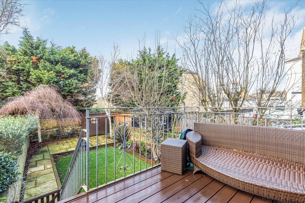 Additional image 10 of 3 bed flat to rentFriars Stile Road, Richmond TW10